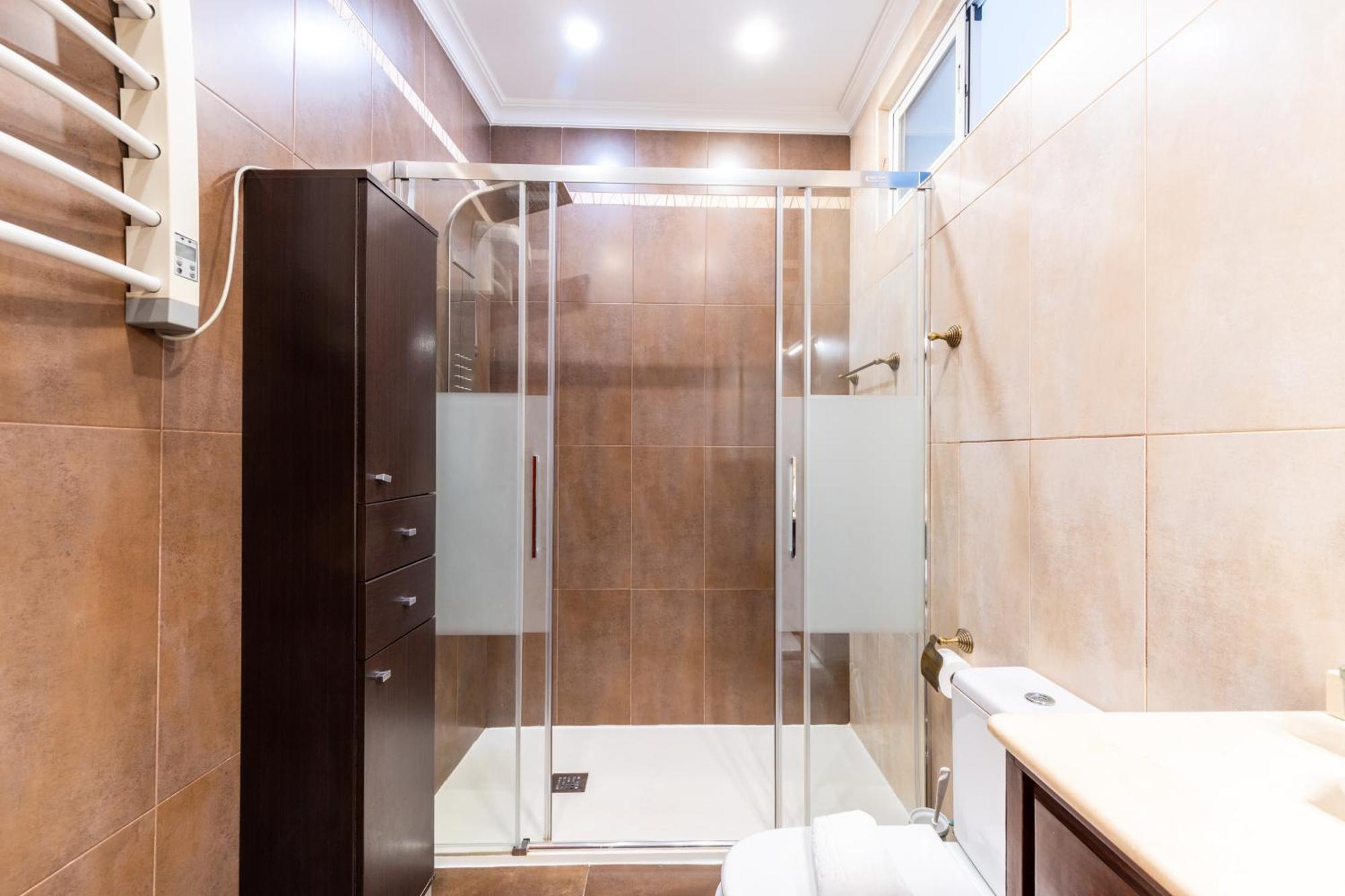 Apartament Aoa Gardens Family House Sevilla