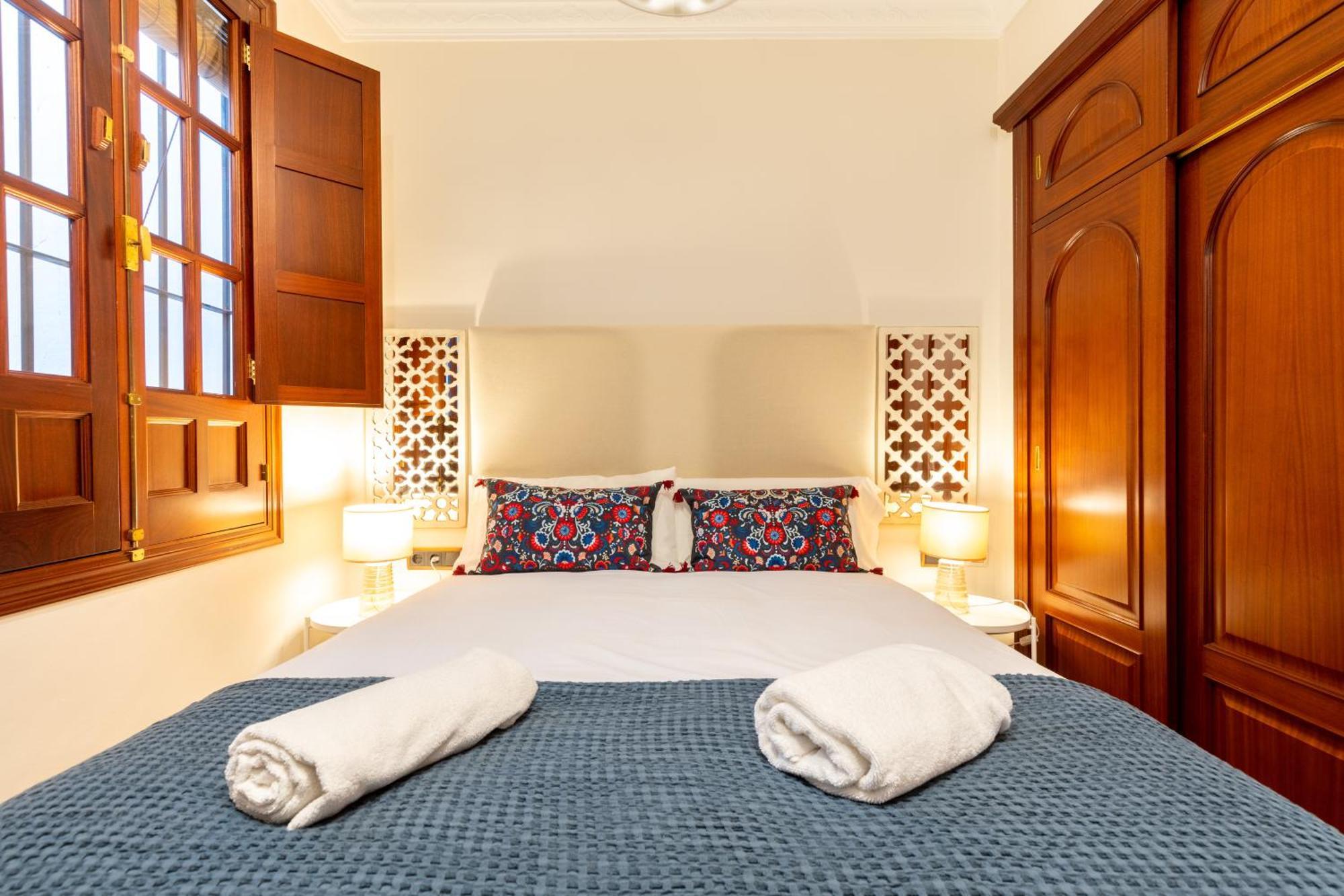 Apartament Aoa Gardens Family House Sevilla